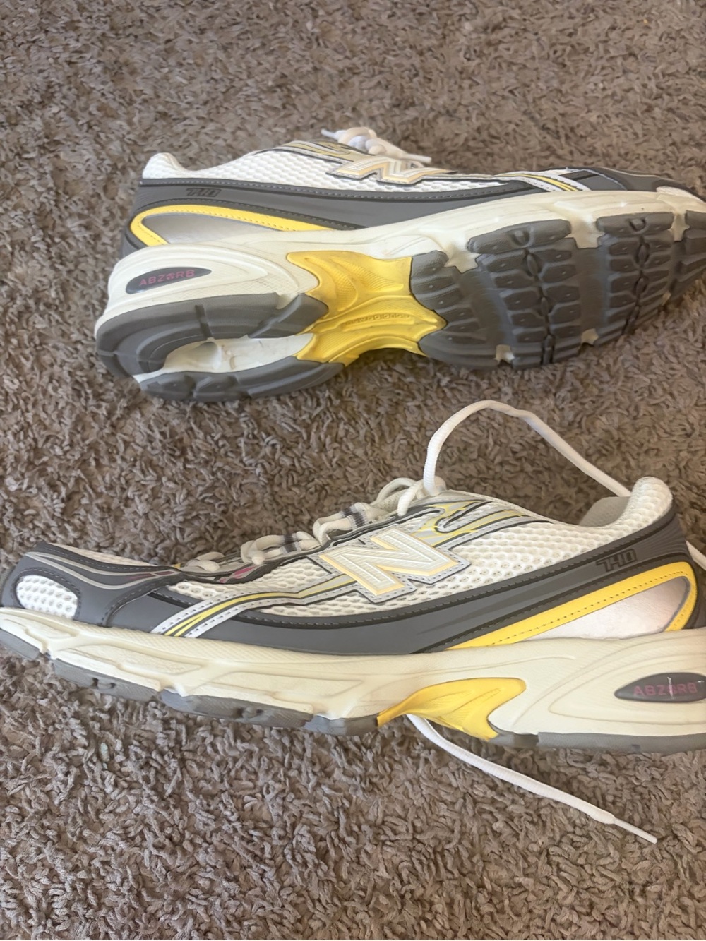 New balance warm skies unisex size 11.5 men pre owned as is shoes - Picture 3 of 7